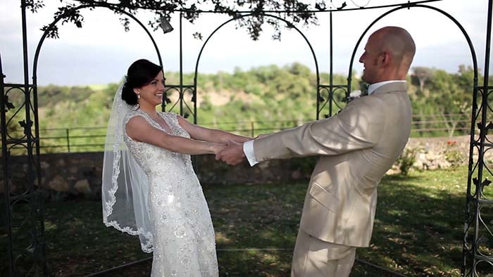 A pic of the very nice Irish bride and groom Karen and Kevin. A romantic Irish wedding in Rome at Borgo di Tragliata.